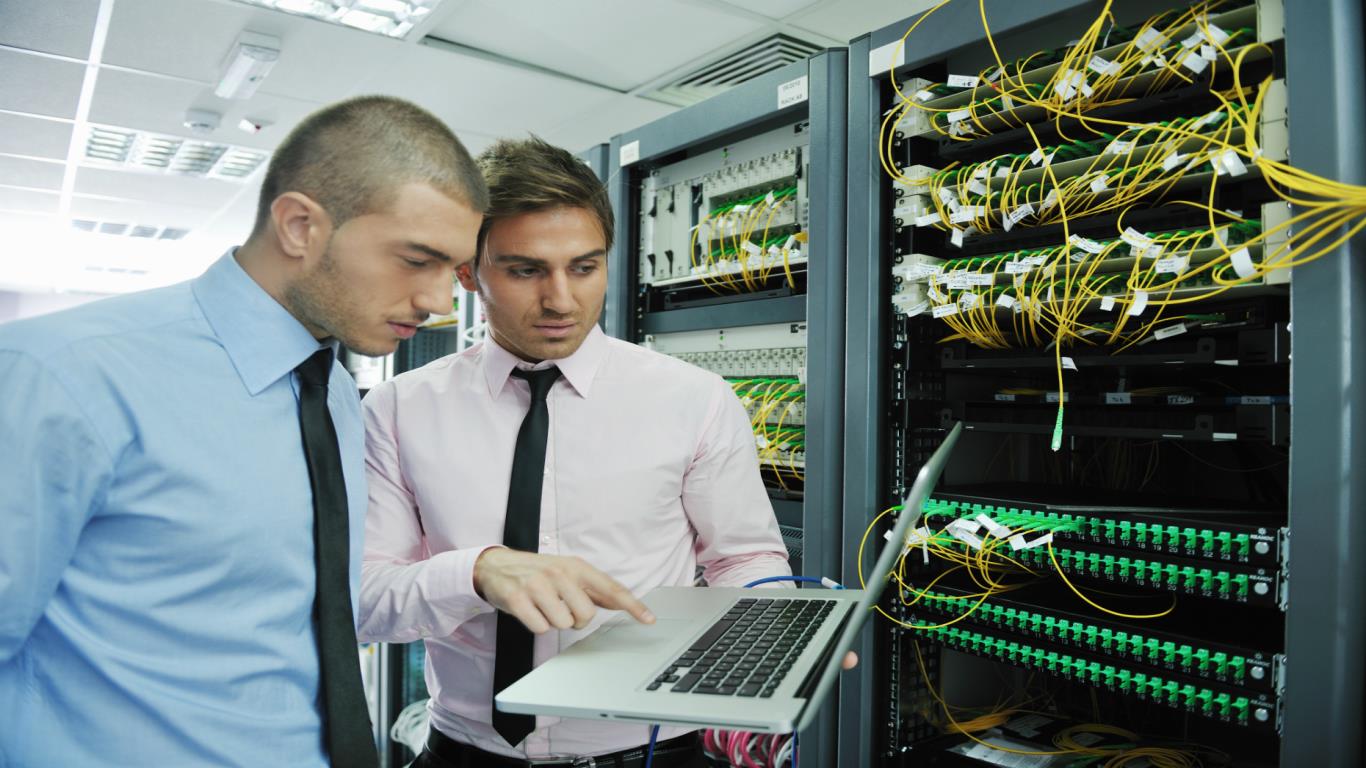 6) Information technology and telecommunications directors £71,161